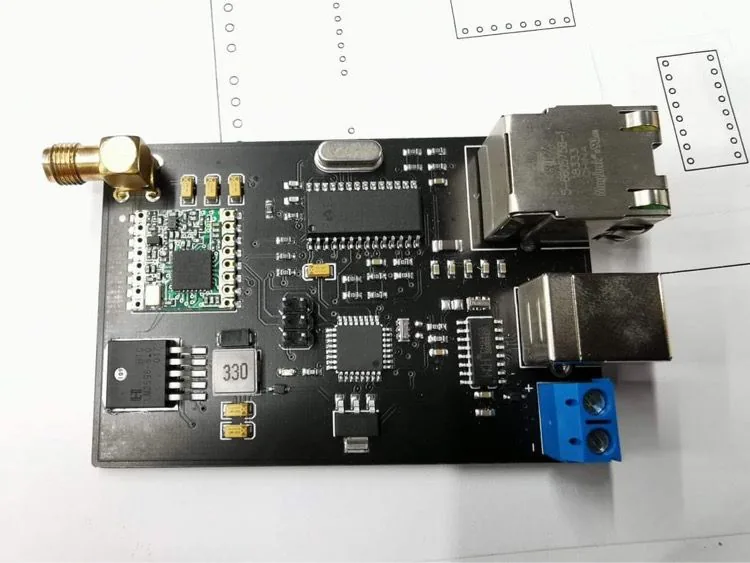 Custom RFM95W LoRa P2P gateway board with Ethernet LAN hardware