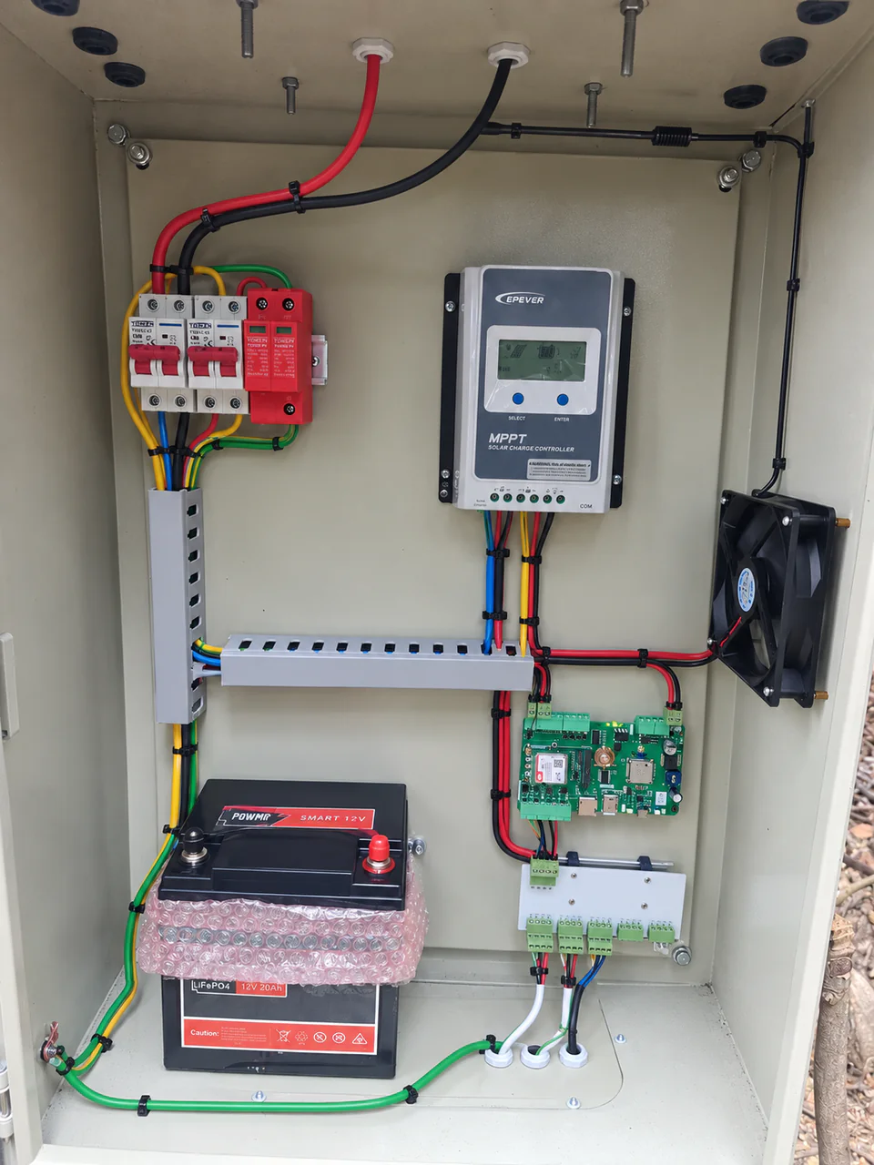 Solar weather-station cabinet with EPEVER charge controller, PowMr battery and custom controller electronics